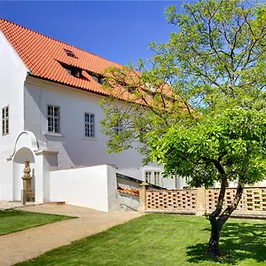 Monastery 4*, Прага Чехия
